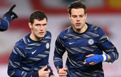 Sau Ferran Torres, Barcelona tính 'rút ruột' trụ cột của Chelsea