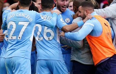 Người hùng Man City được ca ngợi hết lời, ví như Sergio Busquets