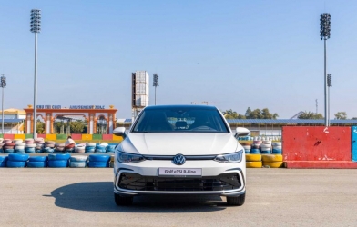 Huyền thoại hatchback Đức hồi sinh: Volkswagen Golf 2025 chính thức ra mắt Việt Nam