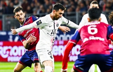 Messi làm nên lịch sử tại Ligue 1