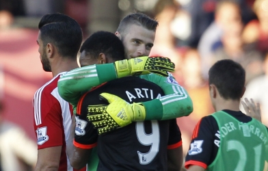 Ten Hag xứng đáng được 'tạc tượng' nếu 'unlock' De Gea, Martial