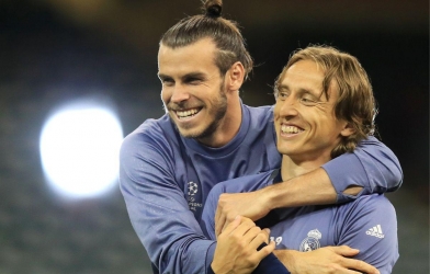 Gareth Bale tái xuất làng túc cầu