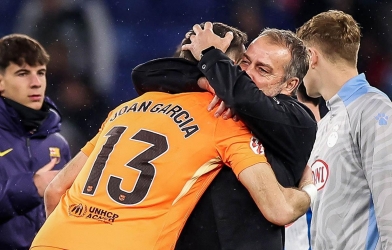 Flick nói rõ 2 yếu tố quan trọng giúp Barcelona thắng Espanyol