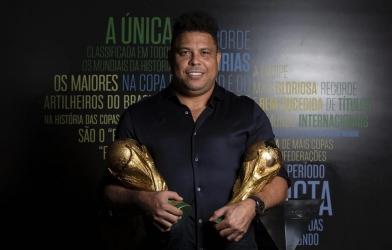 Ronaldo 'béo' chỉ ra 2 ứng viên hàng đầu cho chức vô địch World Cup 2026