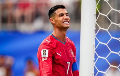 Ronaldo bị Henry nhắc thẳng sau trận hòa của Bồ Đào Nha