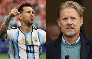 Huyền thoại MU gây tranh cãi khi tố Messi ghi bàn không hợp lệ