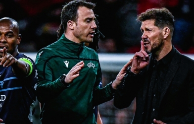 Simeone mỉa mai Pep Guardiola kiêu ngạo và đạo đức giả