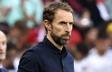 Southgate đáp trả mạnh mẽ khi bị fan tuyển Anh kêu gọi sa thải