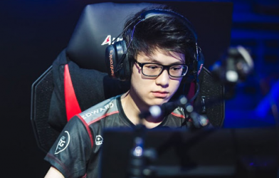 LMHT: Tốc Biến Ma Thuật bị lỗi khiến cả một ván đấu tại LPL bị hủy