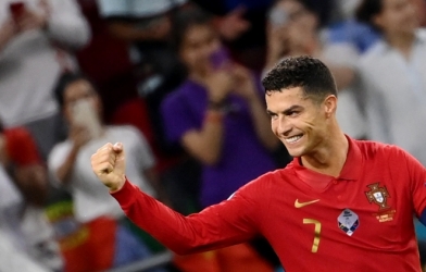 Hạ màn cuộc đua bảng F: Khó lường đến khó tin