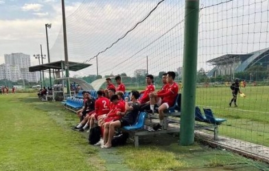 NÓNG: Bùi Tiến Dũng và các đồng đội rủ nhau bỏ tập