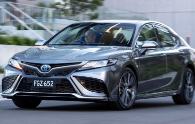 Toyota Camry 2021 facelift ra mắt tại Úc, giá từ 23.900 USD