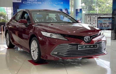 Top 3 xe sedan hạng D bán chạy nhất tháng 5/2021: Toyota Camry áp đảo