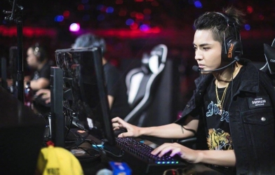 Giữa scandal bê bối tình dục, CĐM đào lại nhiều tựa game có sự góp mặt của Ngô Diệc Phàm