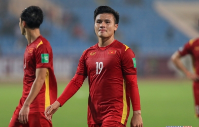 'Cận thần' HLV Park nhắn nhủ Quang Hải: 'Đời cầu thủ ngắn lắm, đi được là đi'