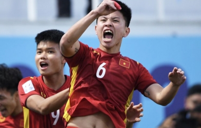 'Hung thần' U23 Hàn Quốc: 'Xuống hạng Nhất không phải là bước thụt lùi'