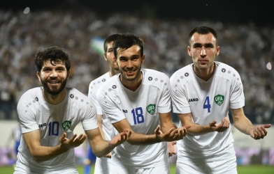Thi đấu bạc nhược, 'ông lớn' Đông Á dâng vé dự chung kết cho U23 Uzbekistan