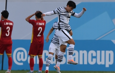 'Hung thần' của U23 Việt Nam được trao danh hiệu cao quý