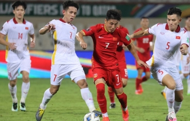 Chuyên gia Trung Quốc: 'Hy vọng về tương lai của bóng đá nước nhà trở nên vô vọng'