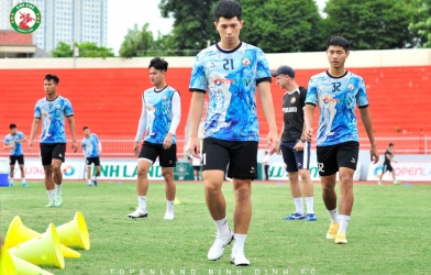 NÓNG: Trụ cột ĐT Việt Nam tái phát chấn thương, không rõ ngày trở lại