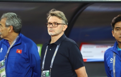 Truyền thông Nhật Bản 'sốc' khi LĐBĐ Việt Nam sa thải HLV Troussier