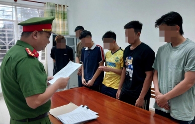 6 cầu thủ Việt Nam lĩnh tổng cộng 38 năm tù vì bán độ