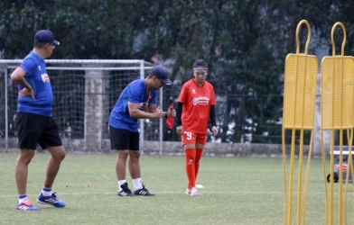 Huỳnh Như bị đau nhẹ sát ngày Việt Nam dự giải châu Á