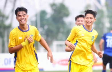 SLNA trao cơ hội cho 2 tài năng trẻ ở V-League