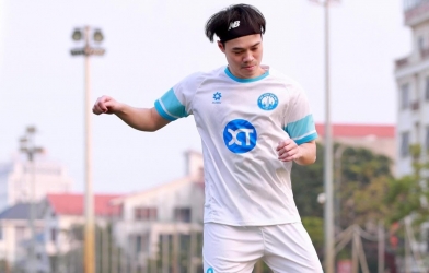 Tiền đạo ĐT Việt Nam báo tin không thể vui hơn