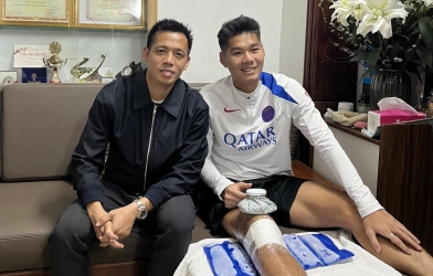 Văn Quyết bất ngờ có hành động ấm lòng với đàn em Hiểu Minh dịp Tết Nguyên đán