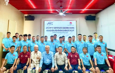 Cựu thủ môn U23 Việt Nam học làm Huấn luyện viên