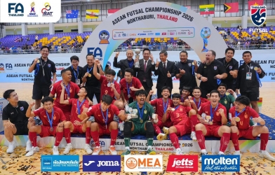 ĐT Thái Lan 17 lần vô địch Đông Nam Á, HLV trưởng vỡ òa cảm xúc