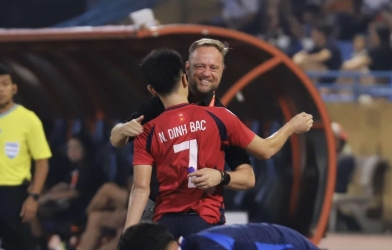 HLV châu Âu hết lời khen Đình Bắc sau 3 trận ghi 4 bàn