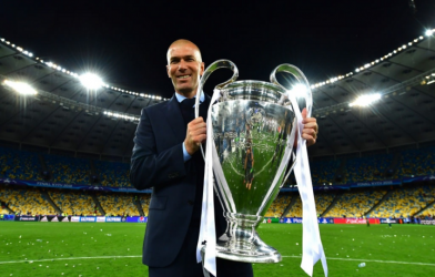 Zinedine Zidane chuẩn bị tái xuất khiến cả thế giới chú ý