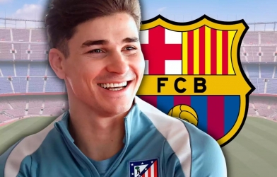 Julian Alvarez muốn rời Atletico, PSG bị Barca 'hớt tay trên'?