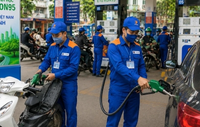 Giá xăng dầu hôm nay 13/6: Thế giới giảm mạnh