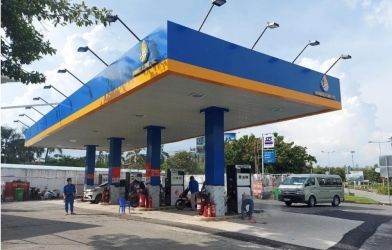 Giá xăng dầu hôm nay 19/6: Giá dầu bất ngờ giảm mạnh