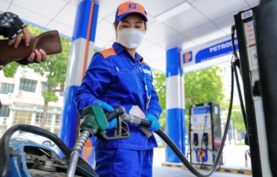 Giá xăng dầu hôm nay 21/6: WTI và Brent tiếp tục tăng