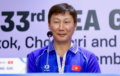 HLV Kim Sang-sik gây bất ngờ với 'siêu dự bị' của ĐT Việt Nam