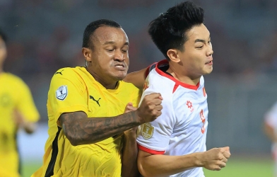 Tin nóng bóng đá chiều 17/8: ĐT Malaysia về Hà Nội trước cả Việt Nam