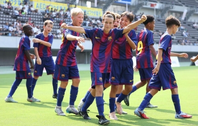 KHÓ TIN: Đội bóng của Lào hạ Barca tại giải trẻ thế giới