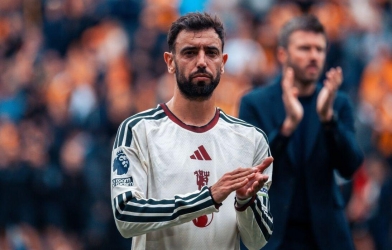 Paul Scholes nổi điên với Bruno Fernandes: 'Hãy im miệng lại!'