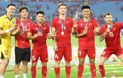 Tin nóng bóng đá trưa 28/8: ĐT Việt Nam lập cột mốc 'khủng'