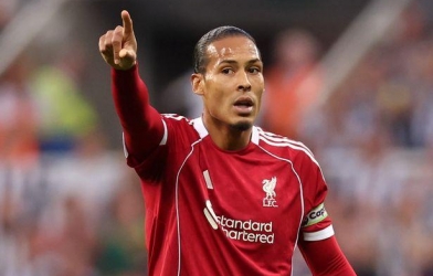 Van Dijk phản pháo những người hoài nghi Liverpool: “Họ chỉ đang cay cú”