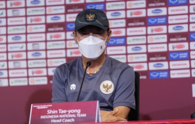 Thua đau Việt Nam, HLV ĐT Indonesia đổ lỗi cho trọng tài