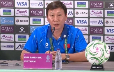 HLV Kim Sang Sik báo tin quan trọng về ngôi sao số 1 U23 Việt Nam