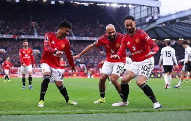 MU bộc lộ vấn đề chiến thuật đáng lo trong trận thua Newcastle