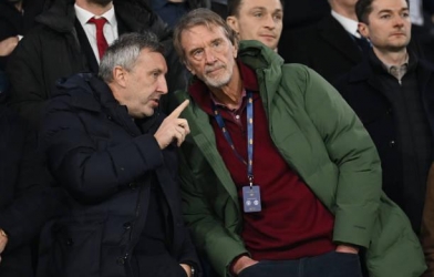 MU từ bỏ một lúc 2 siêu tiền vệ giá 100 triệu Bảng