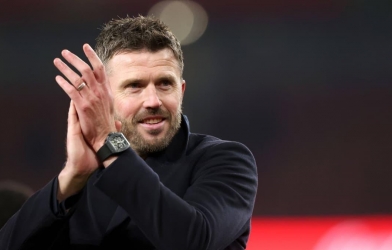 Thay Casemiro, MU chọn tiền vệ đa năng phòng ngự 'khá tốt’