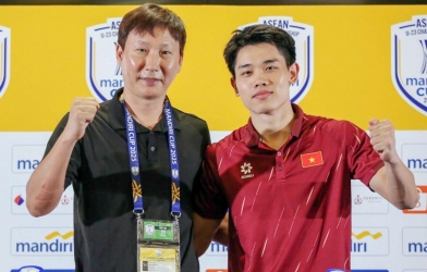 HLV Kim Sang-sik nhận tín hiệu không thể vui hơn từ Đình Bắc